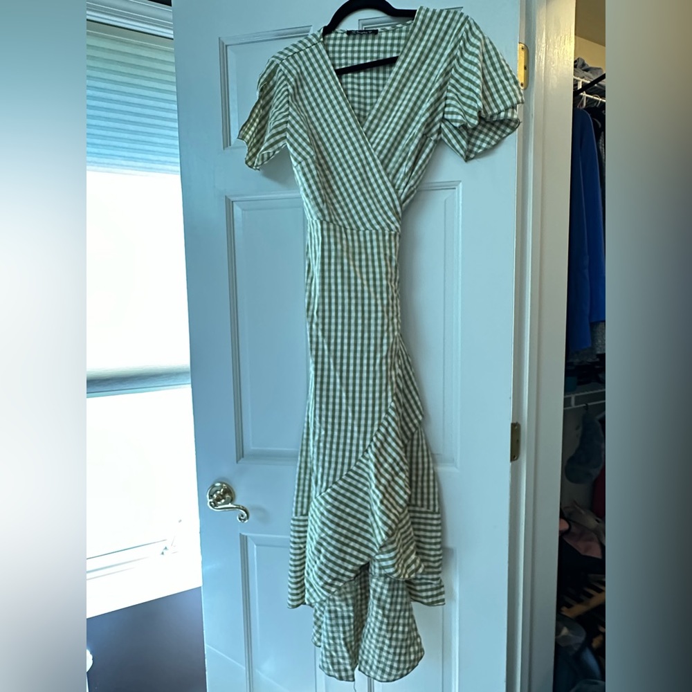 Simplee Apparel Green and White Gingham Wrap Dress Size M